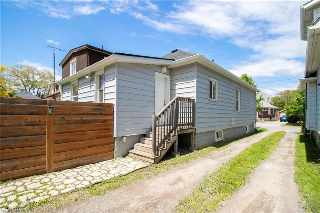 10 Manning Street