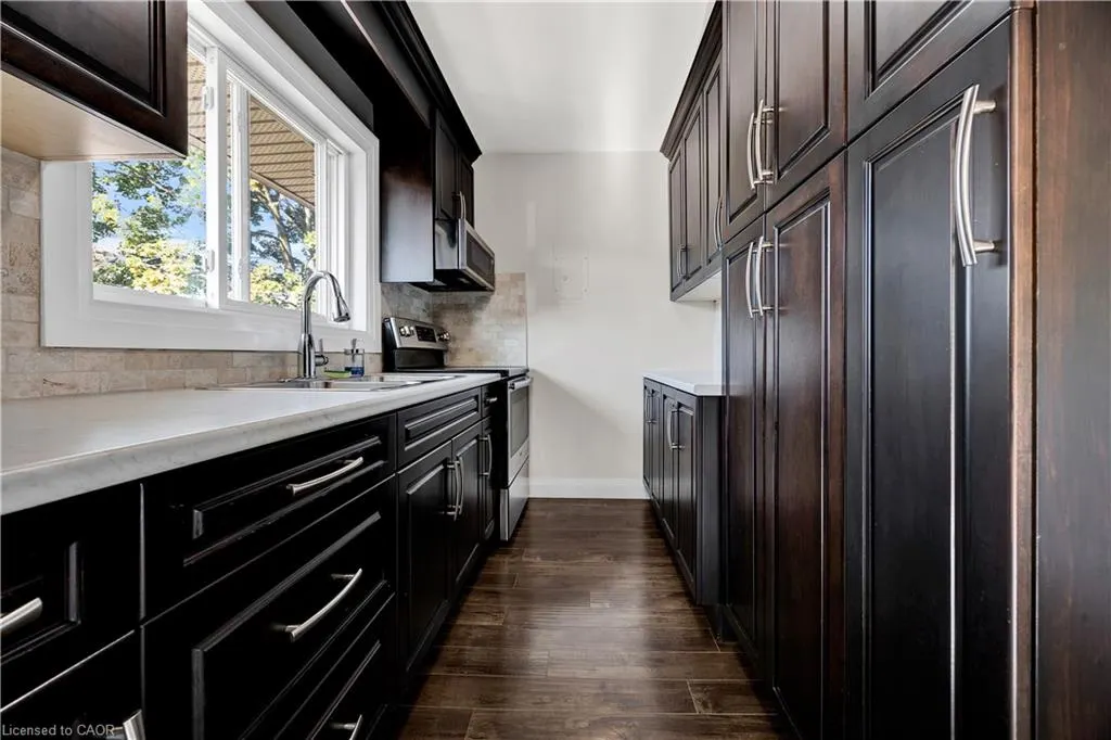 434 Greenfield Avenue, #2