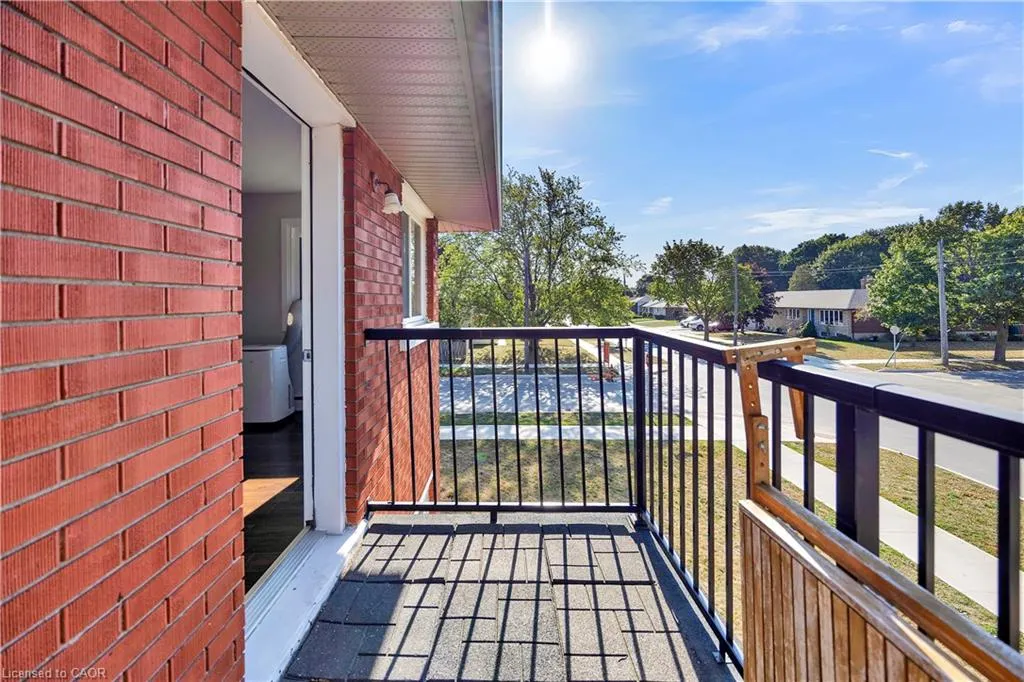 434 Greenfield Avenue, #2