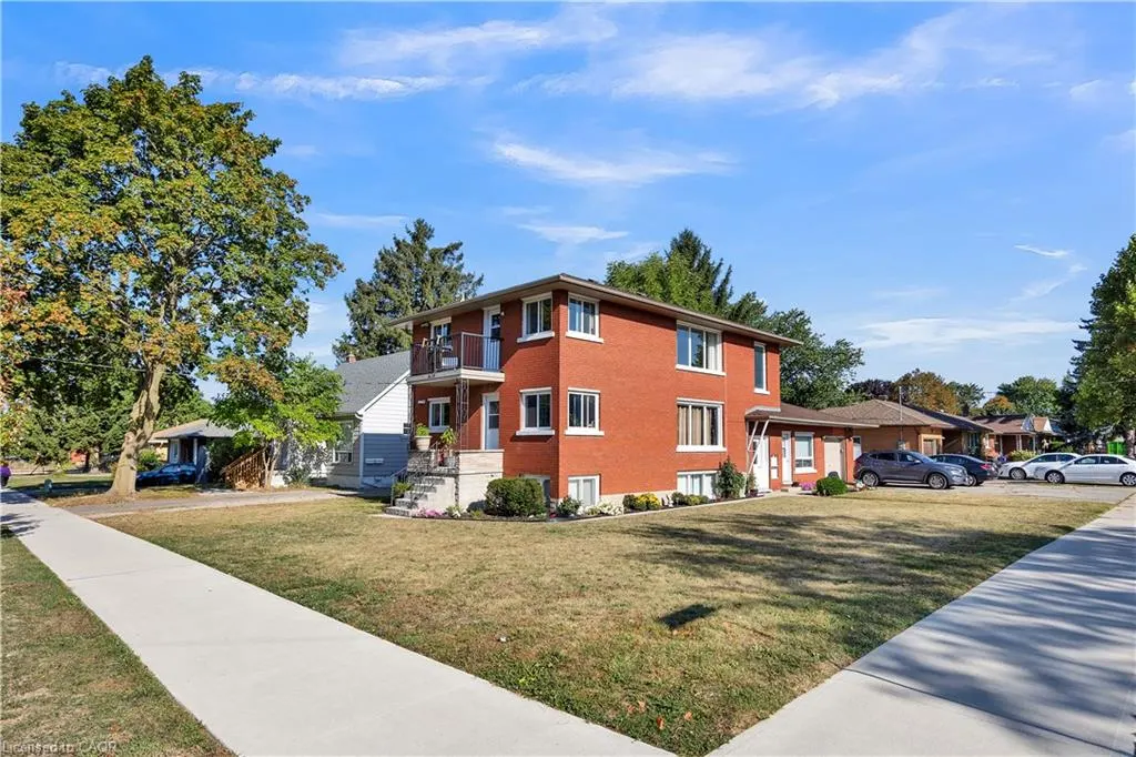 434 Greenfield Avenue, #2