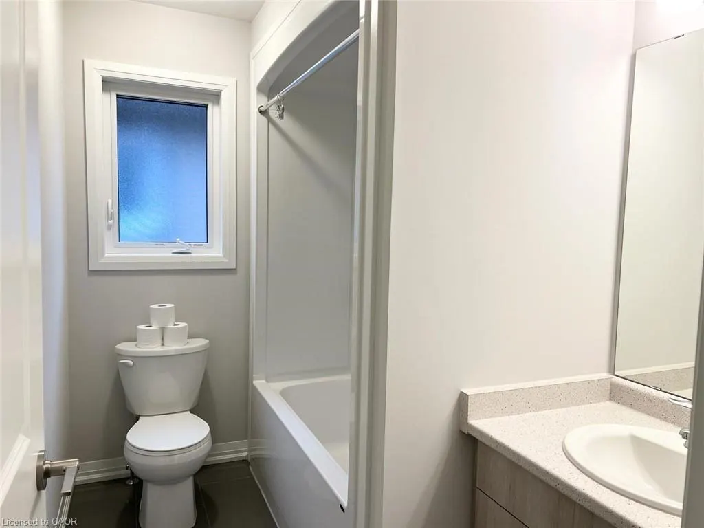 121 Alicia Crescent