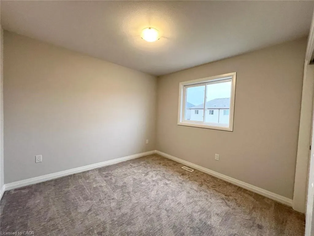 121 Alicia Crescent