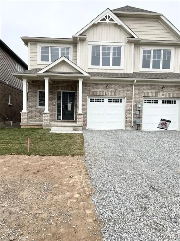 121 Alicia Crescent