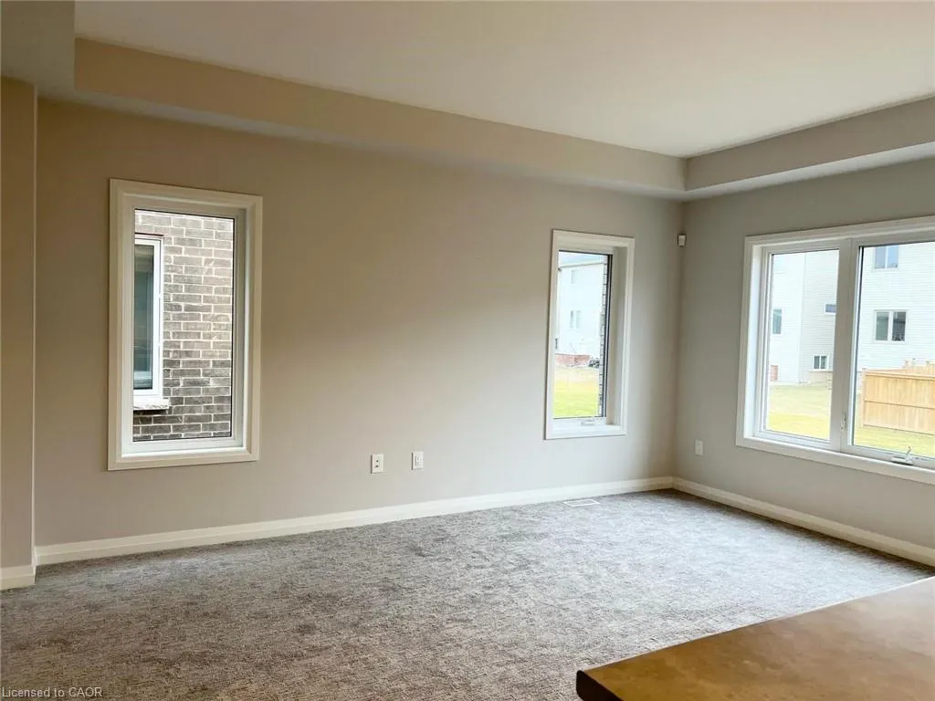 121 Alicia Crescent
