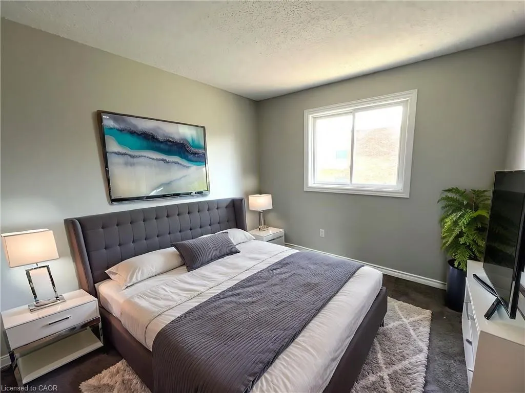 125 Sekura Crescent, #21