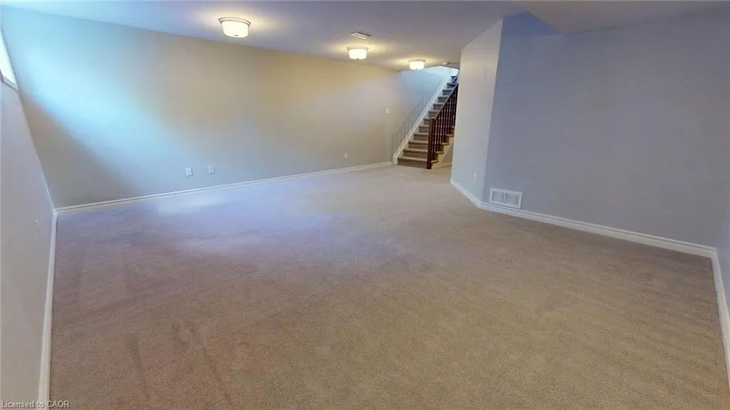 253 Brambling Way