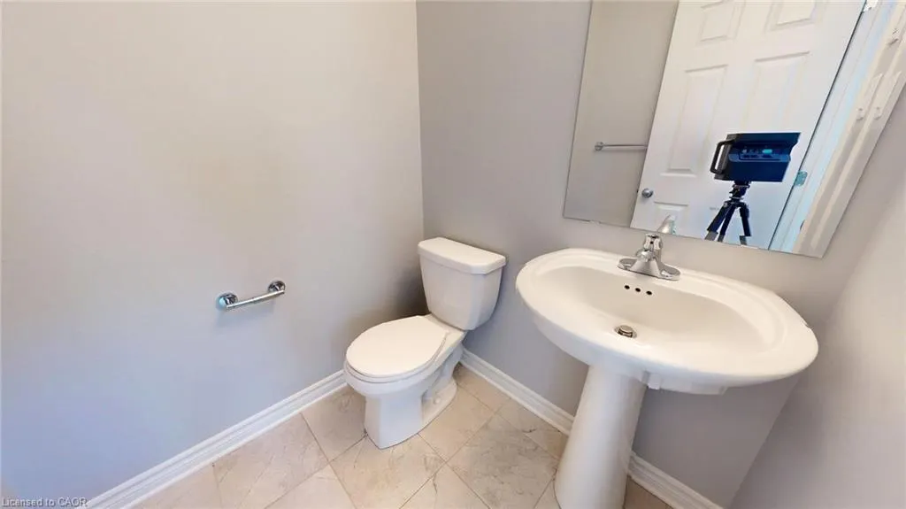 253 Brambling Way