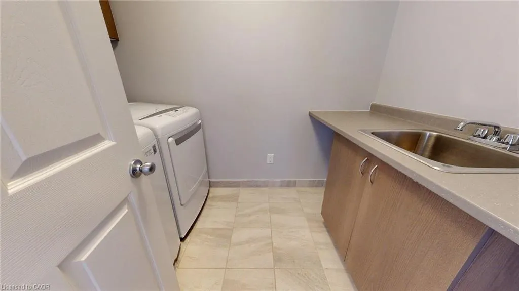 253 Brambling Way