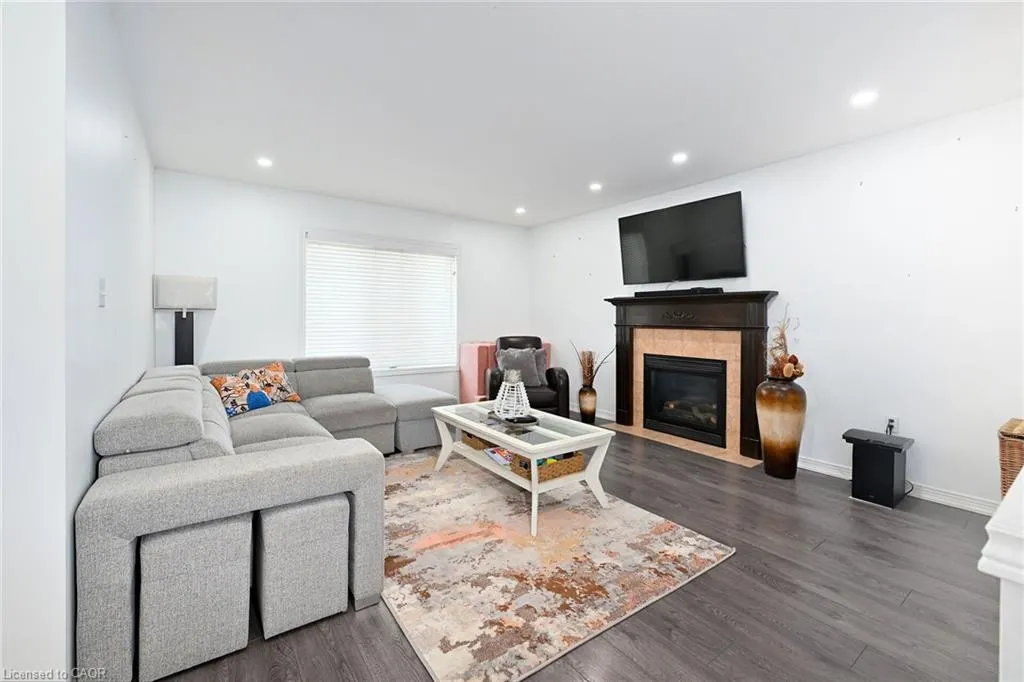 22 Bates Avenue