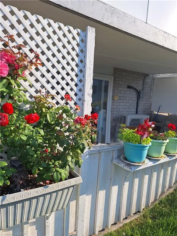 71 Vanier Drive, #105
