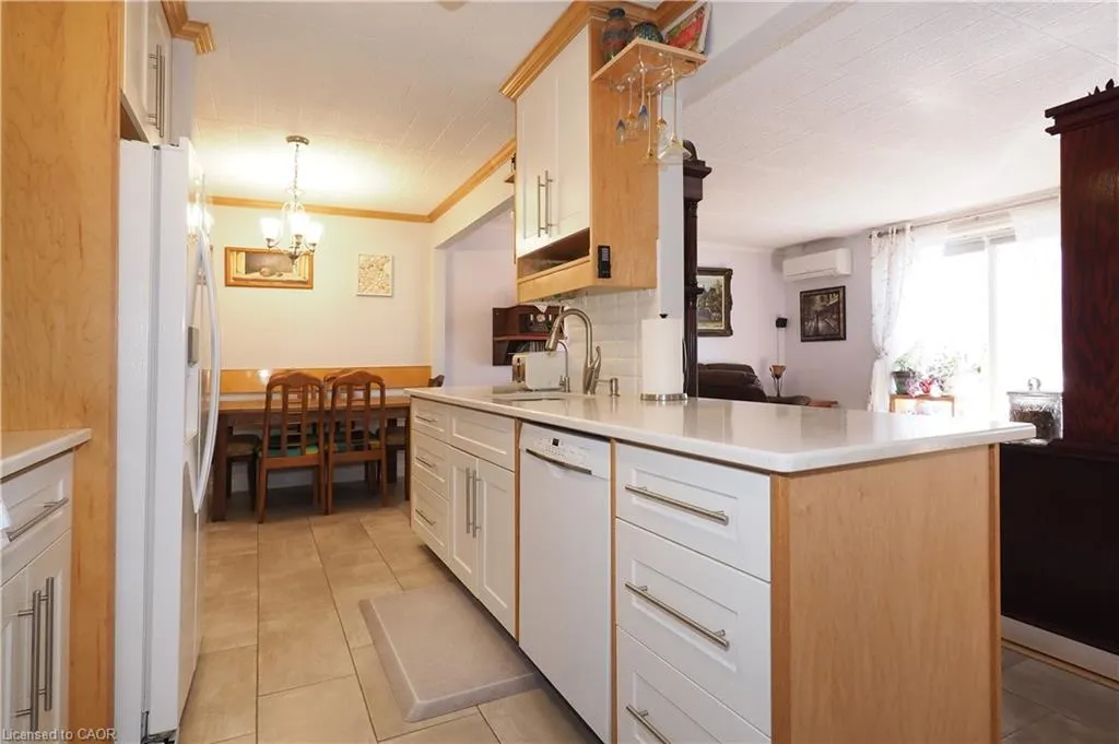 71 Vanier Drive, #105