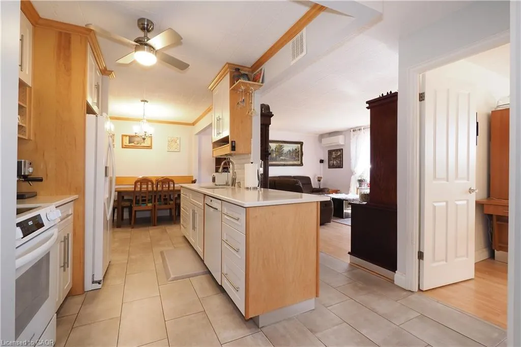 71 Vanier Drive, #105