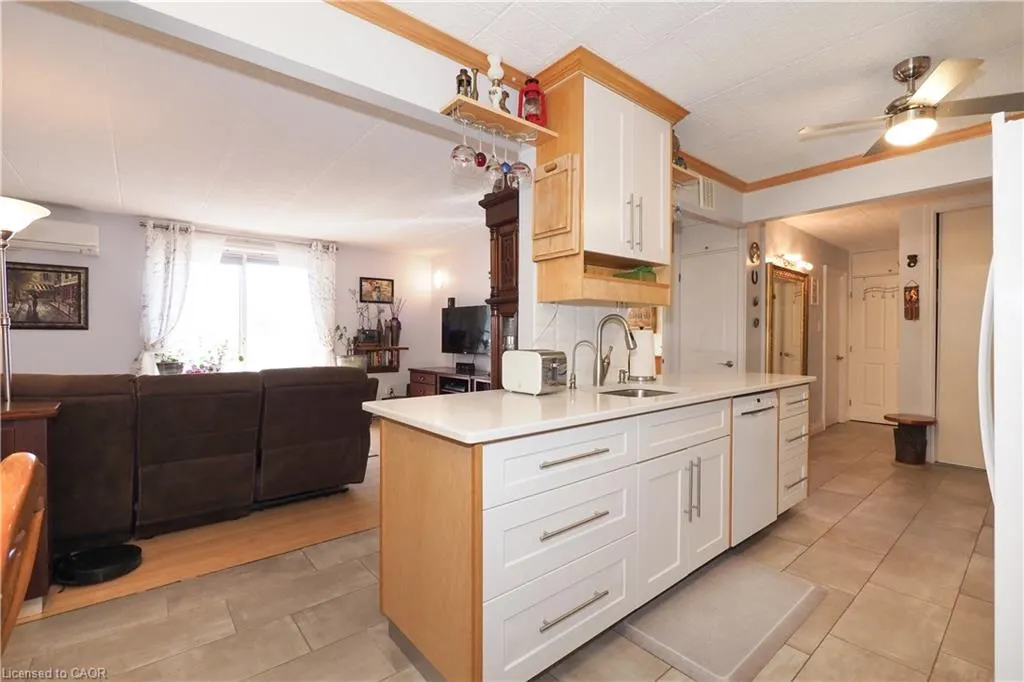 71 Vanier Drive, #105
