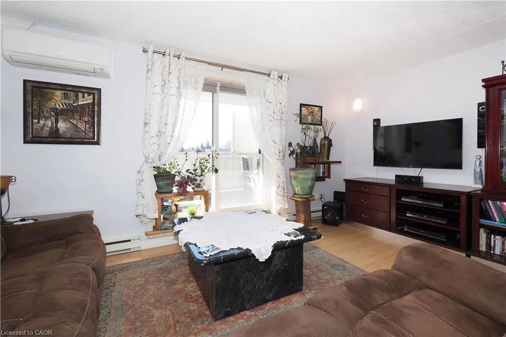 71 Vanier Drive, #105