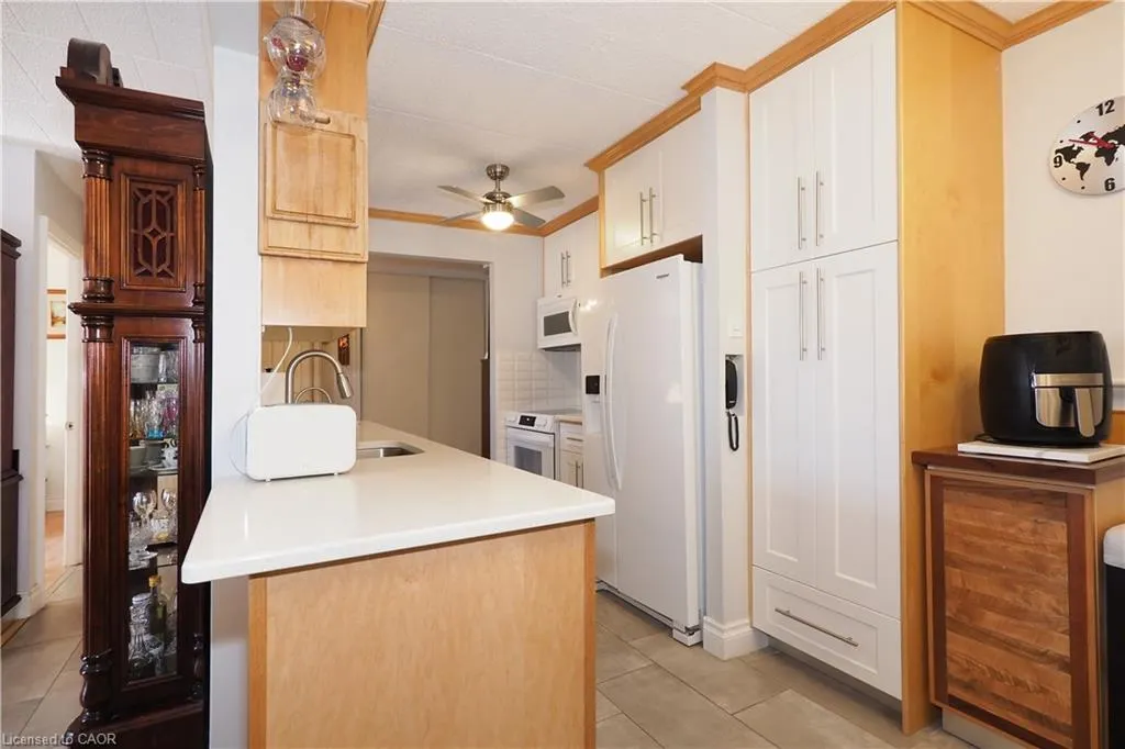 71 Vanier Drive, #105