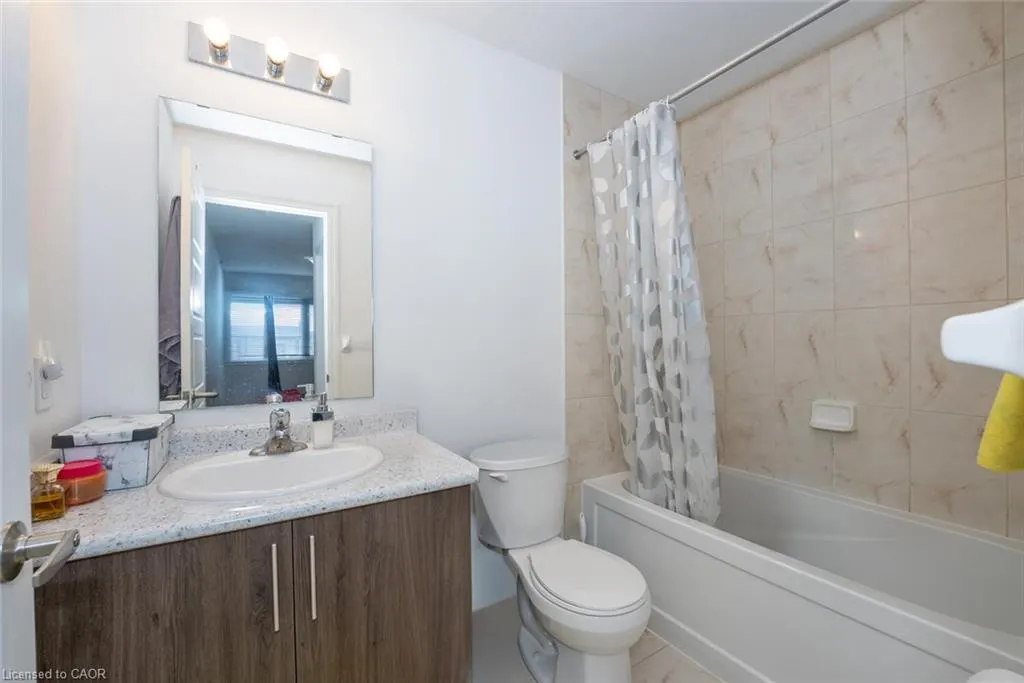 9 Shedrow Place Place