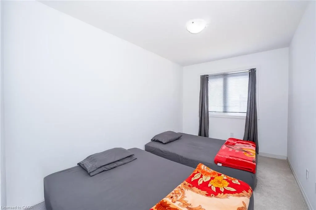 9 Shedrow Place Place