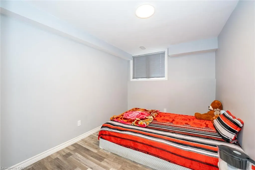9 Shedrow Place Place