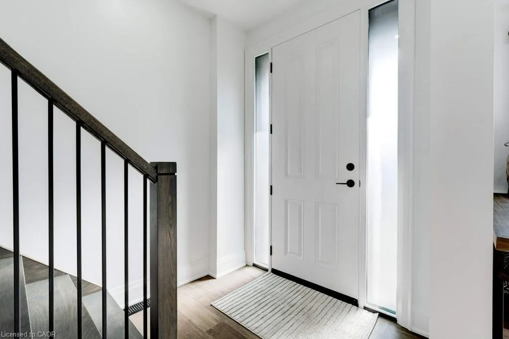 38 East 16th Street