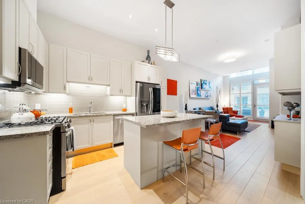 11 Bronte Road, #103