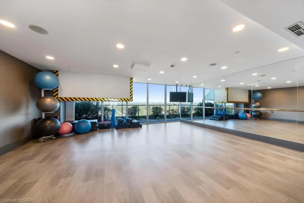 11 Bronte Road, #103