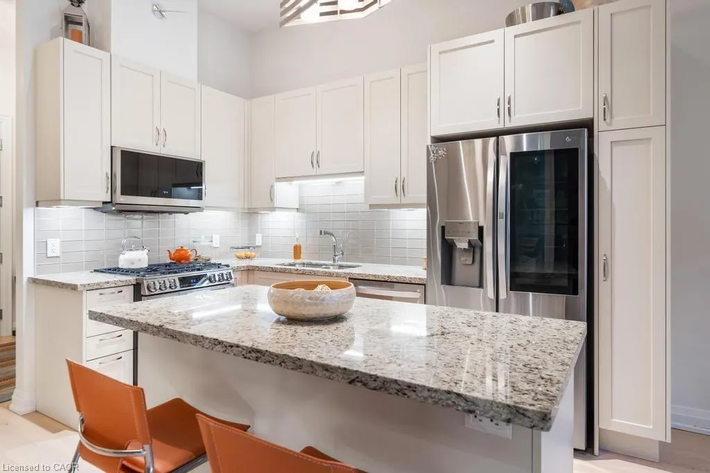 11 Bronte Road, #103