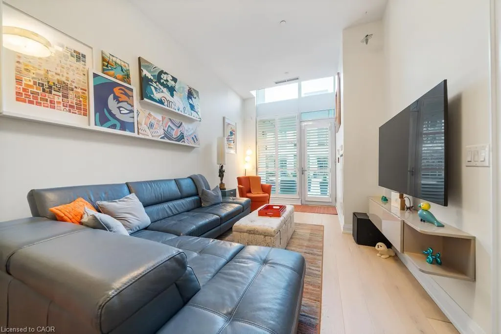 11 Bronte Road, #103
