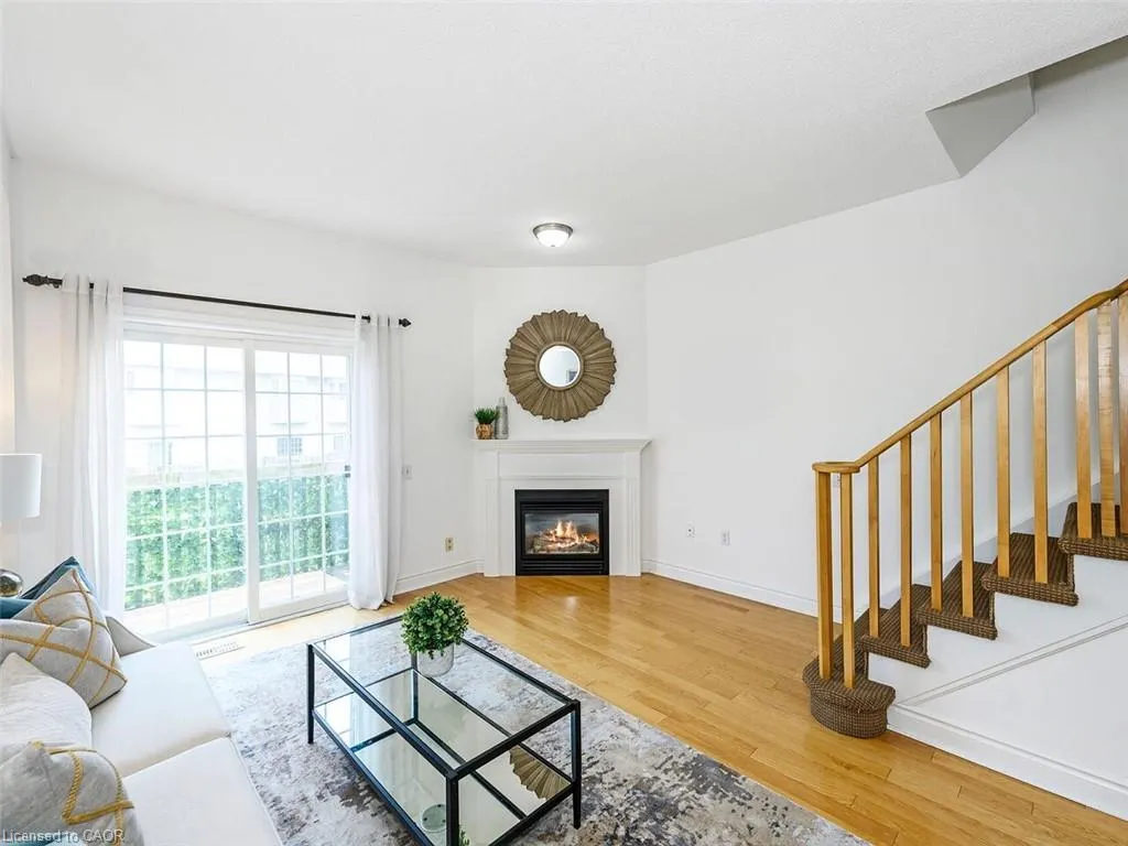 5080 Fairview Street, #15