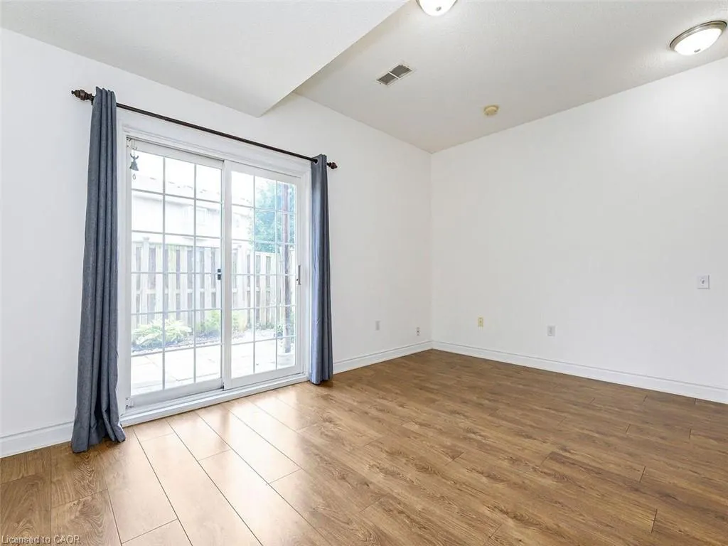 5080 Fairview Street, #15