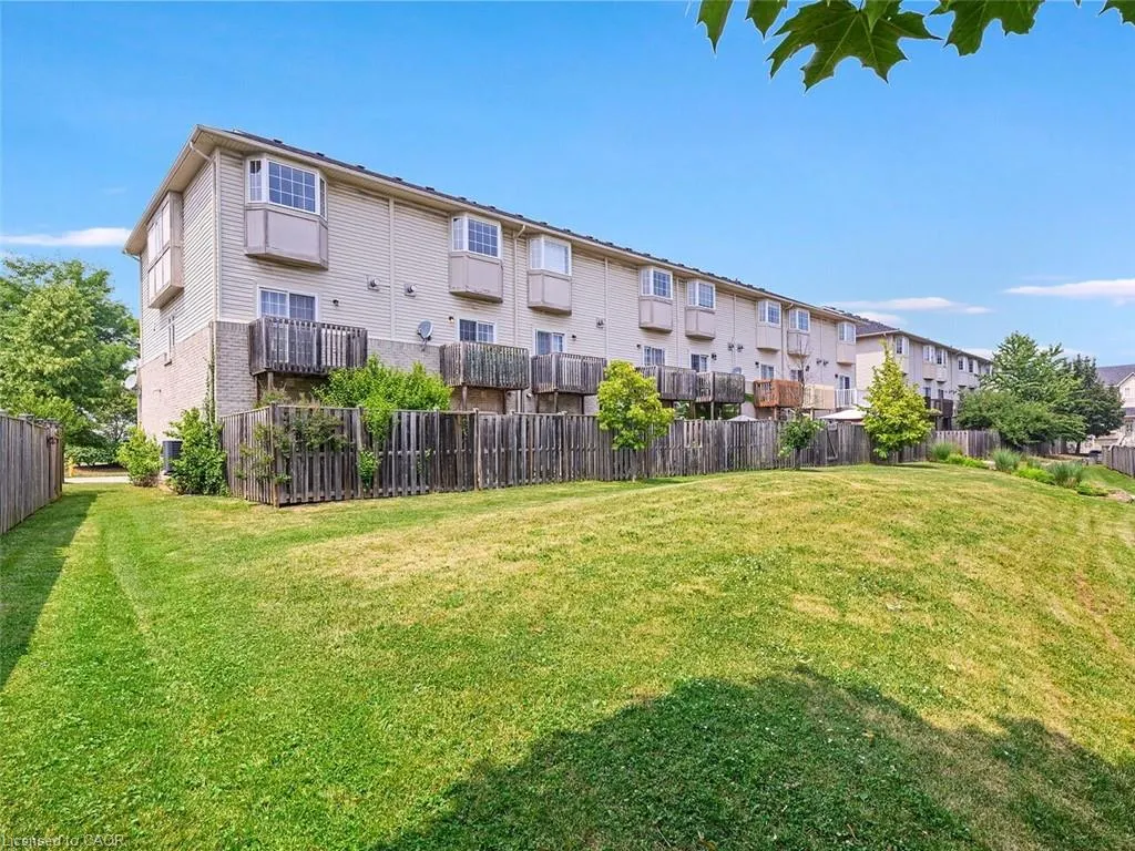 5080 Fairview Street, #15