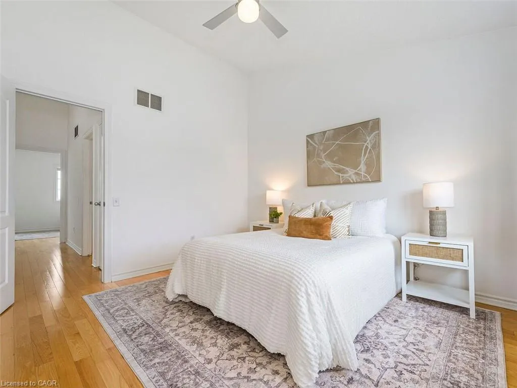 5080 Fairview Street, #15