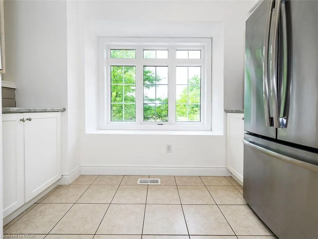 5080 Fairview Street, #15