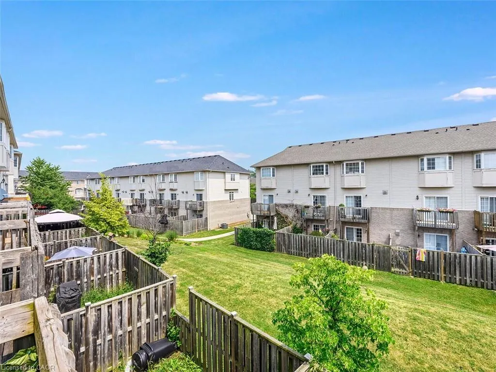 5080 Fairview Street, #15