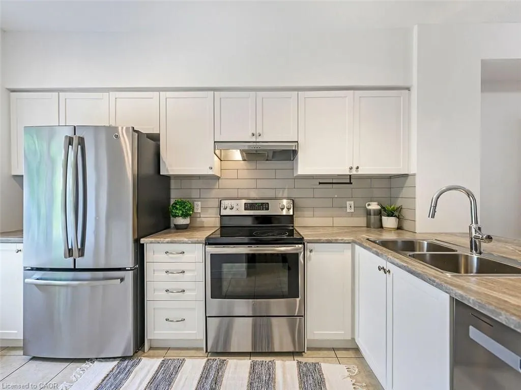 5080 Fairview Street, #15