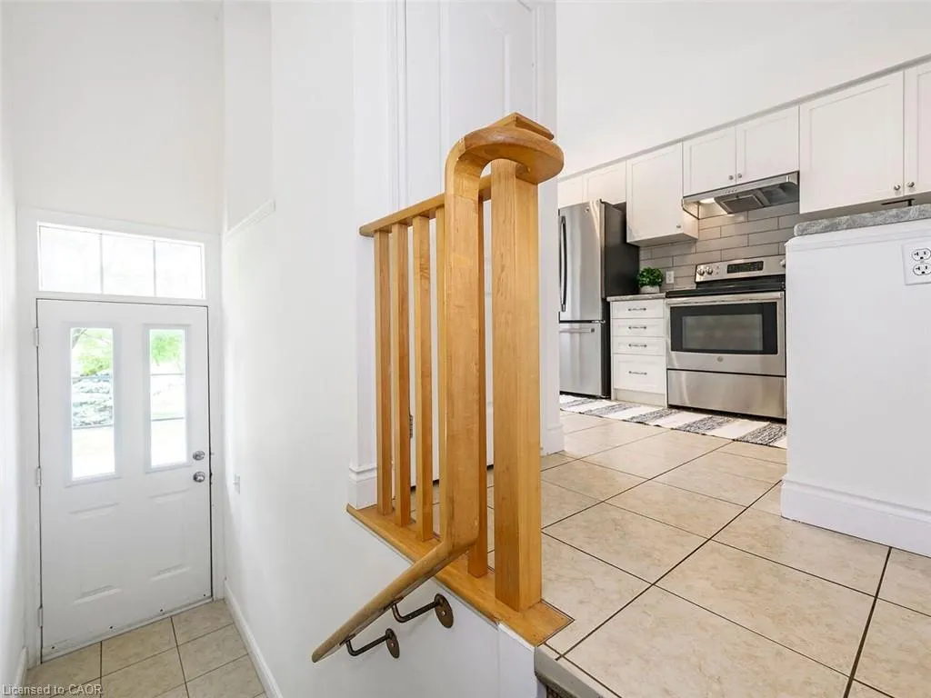 5080 Fairview Street, #15