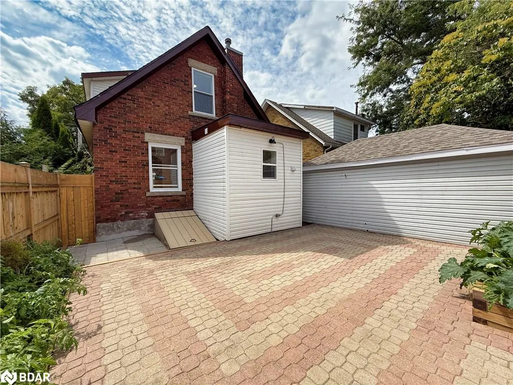 33 Havelock Street