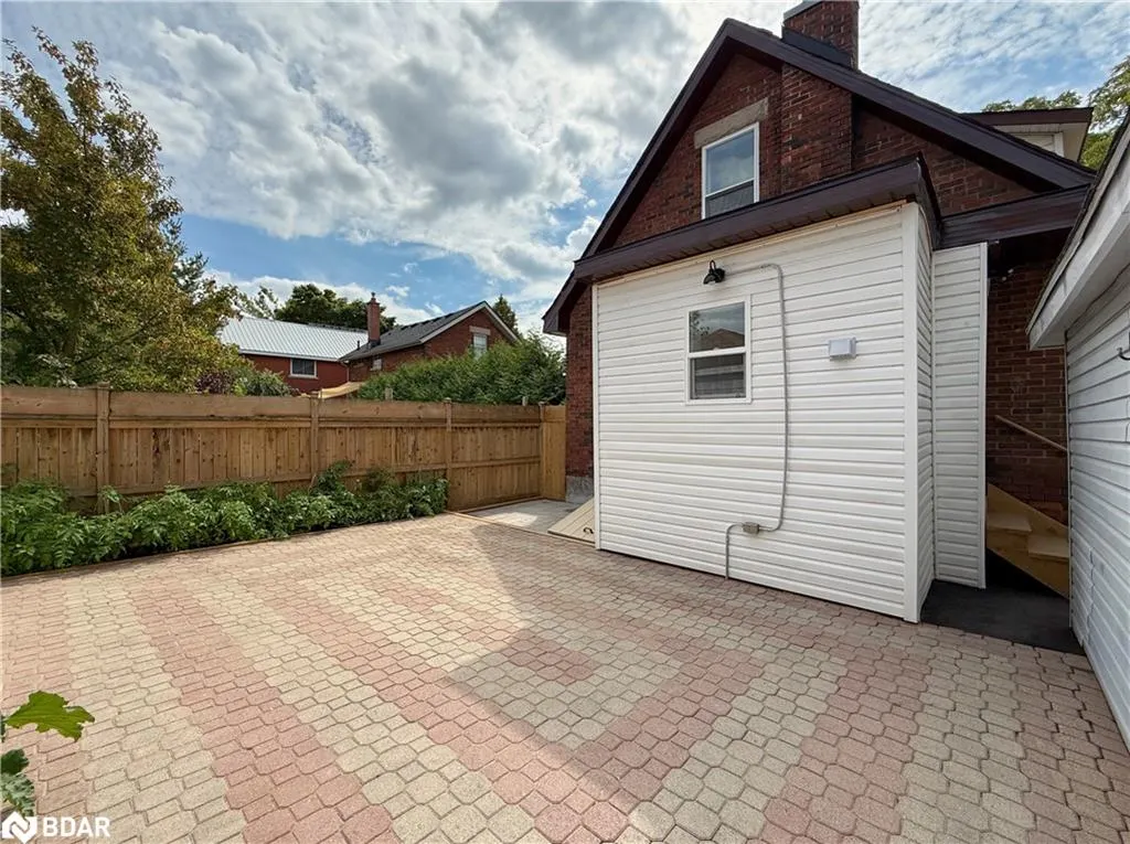 33 Havelock Street