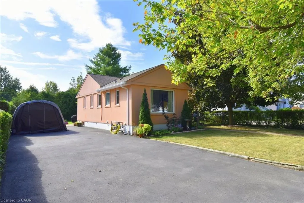 26 Heywood Avenue
