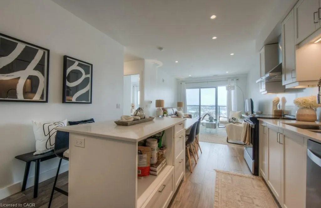 50 Grand Avenue S, #1511
