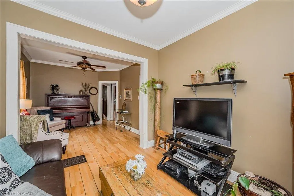 265 London Road W