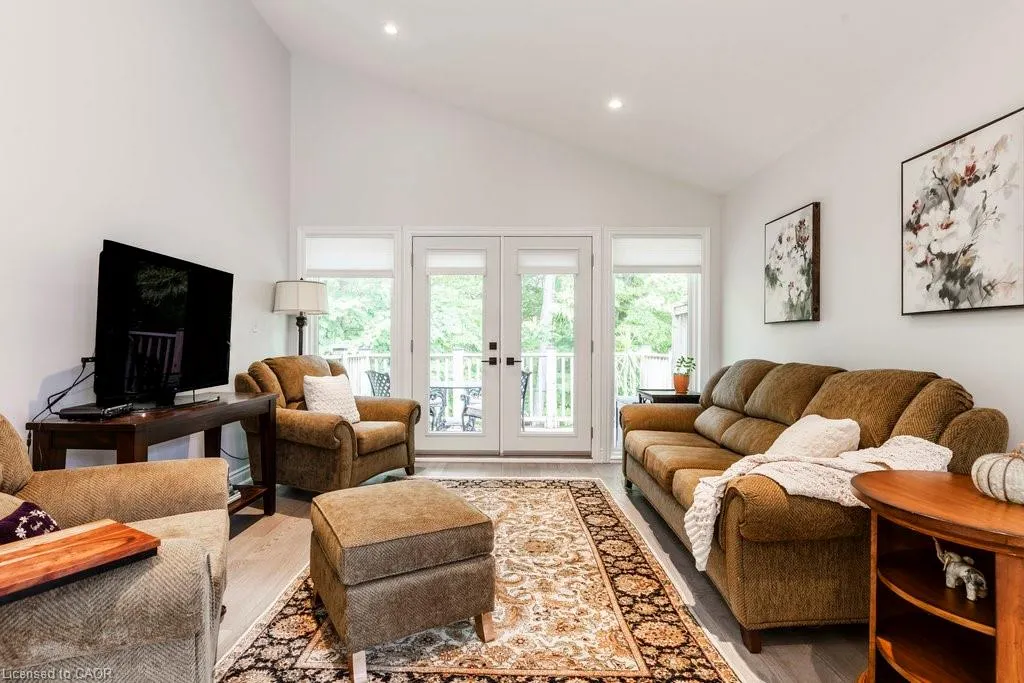 1095 Skyview Drive, #2