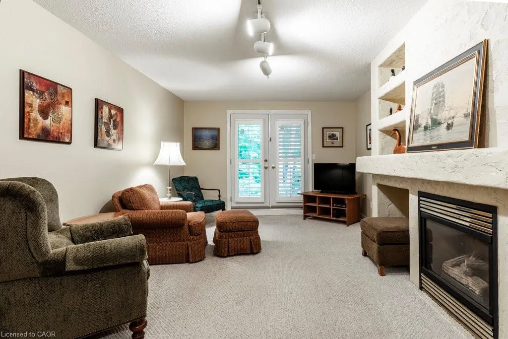 1095 Skyview Drive, #2