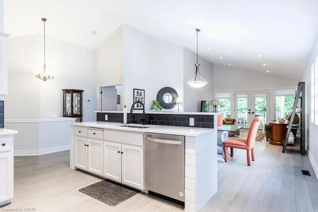 1095 Skyview Drive, #2
