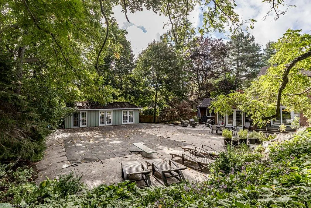225 Shoreacres Road