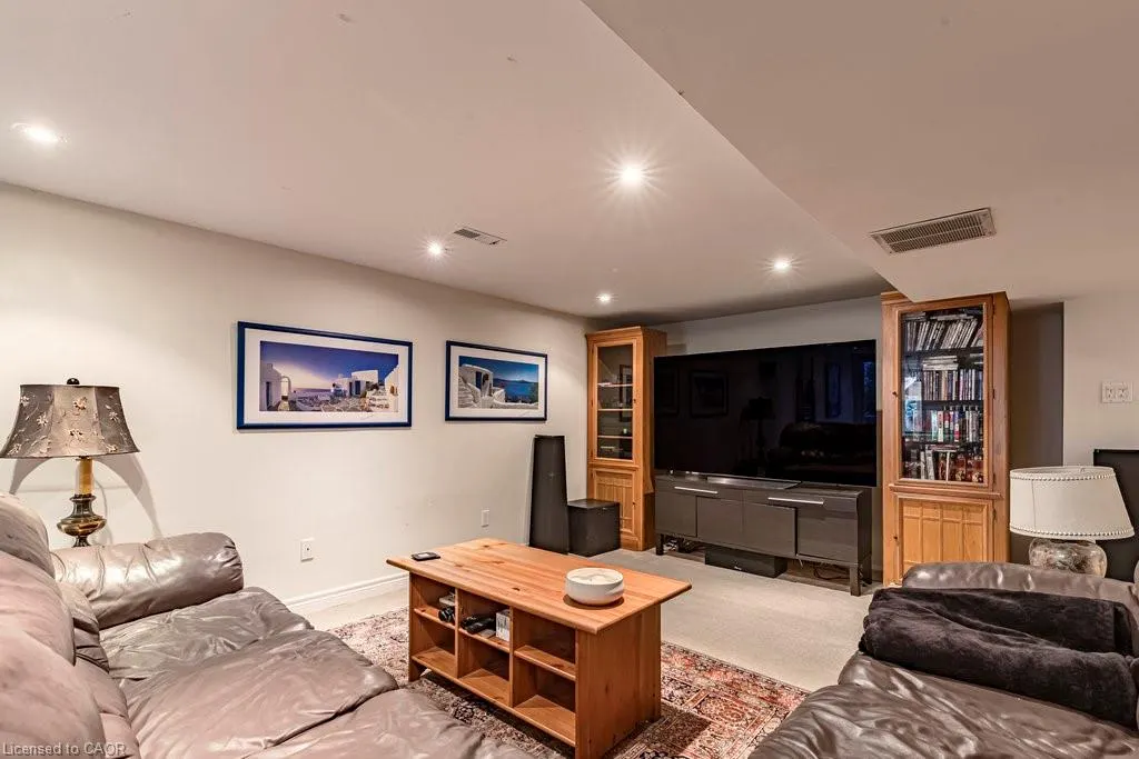 225 Shoreacres Road