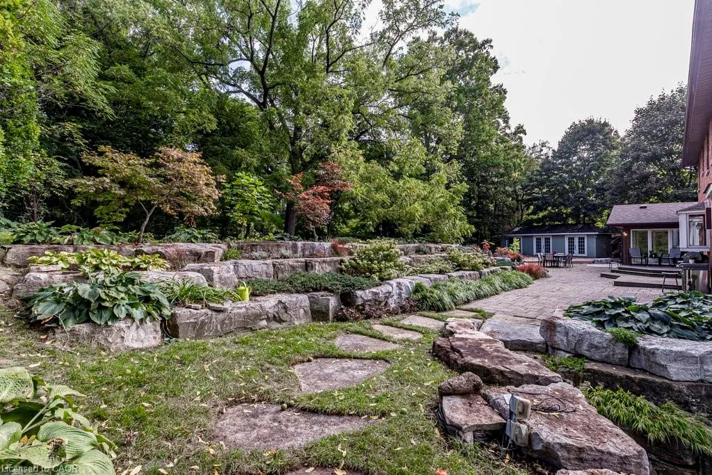 225 Shoreacres Road