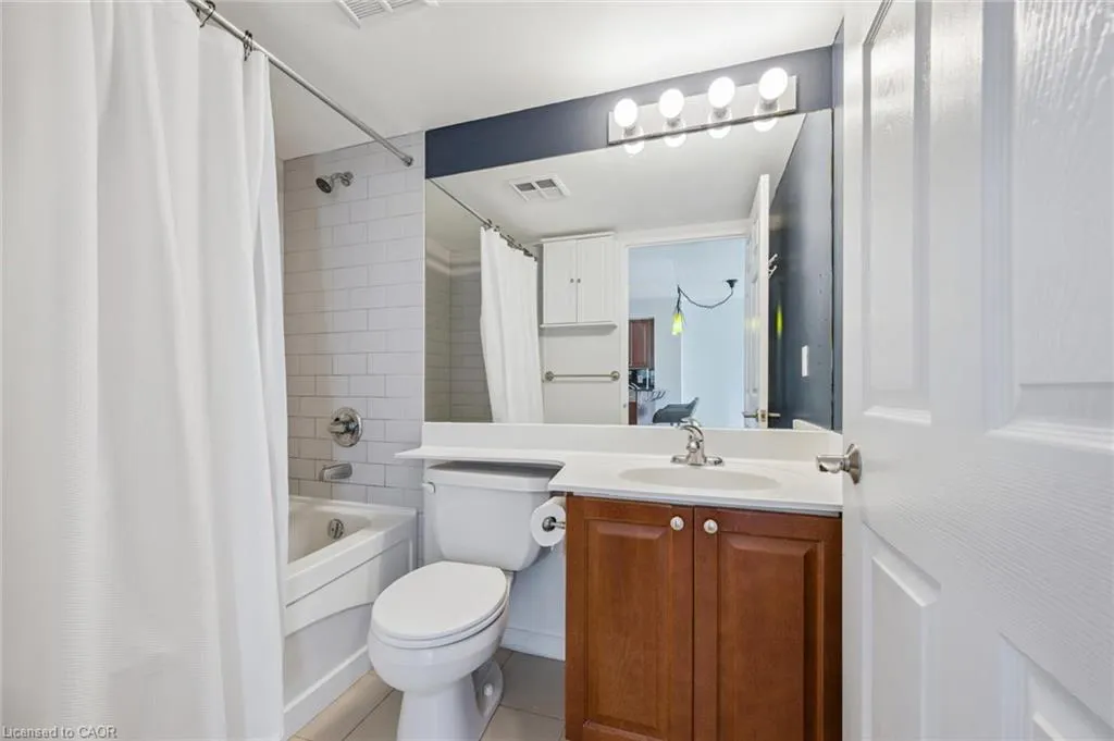 230 King Street E, #1109