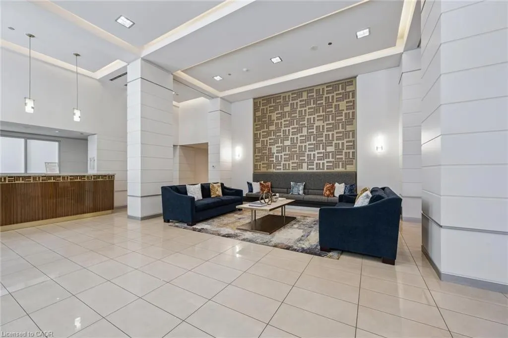 230 King Street E, #1109
