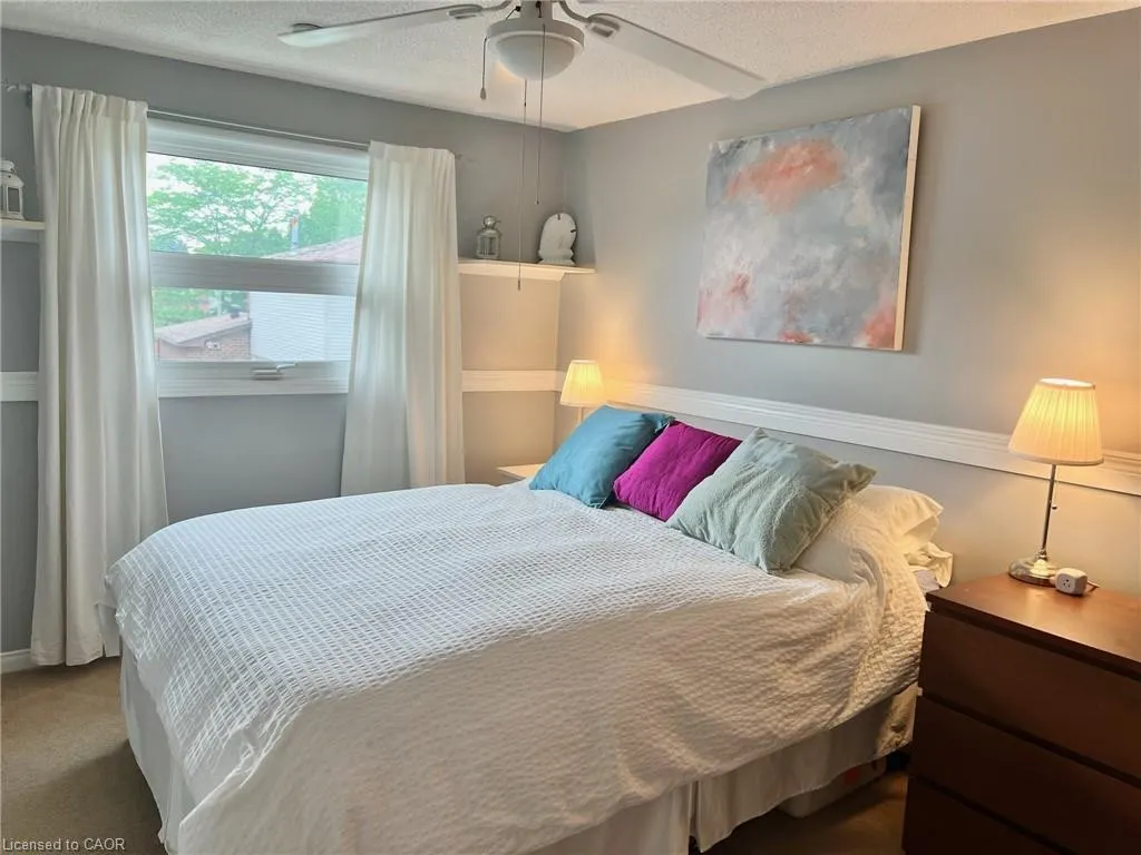 3 Oleander Crescent