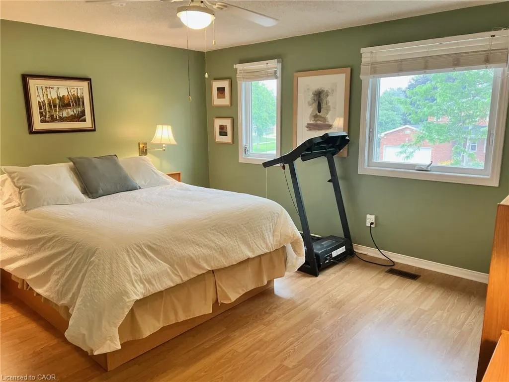 3 Oleander Crescent